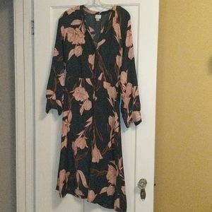 Floral pattern midi dress